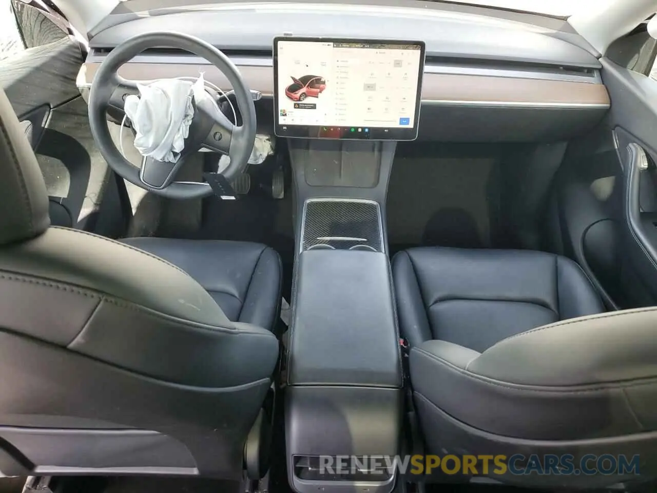 8 Photograph of a damaged car 5YJYGAEE1MF305491 TESLA MODEL Y 2021