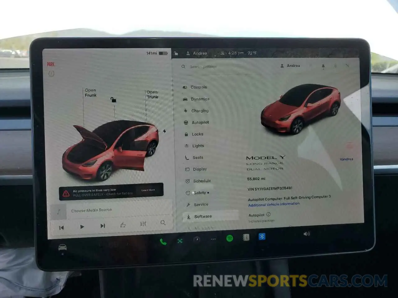 9 Photograph of a damaged car 5YJYGAEE1MF305491 TESLA MODEL Y 2021
