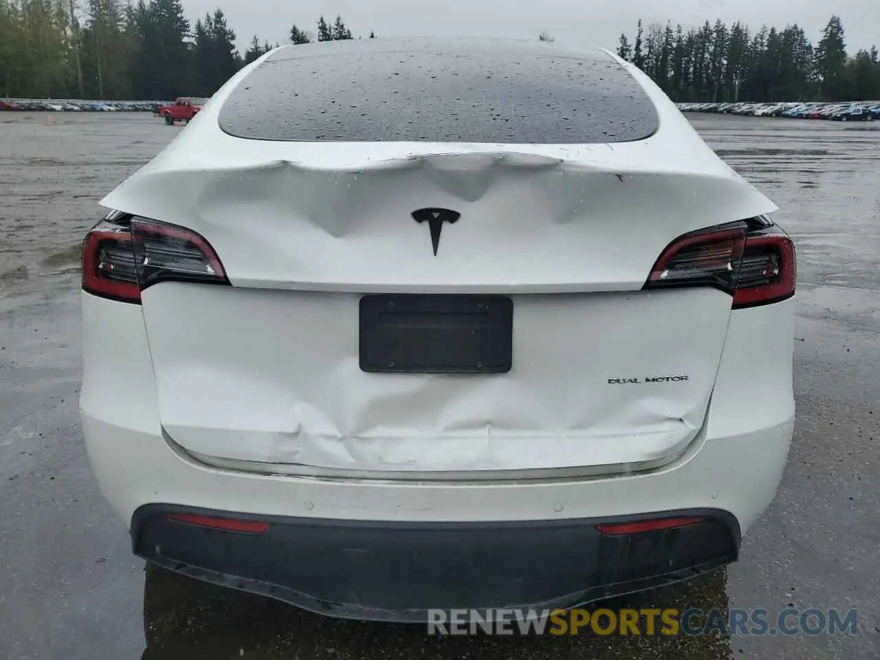 6 Photograph of a damaged car 5YJYGAEE2MF115988 TESLA MODEL Y 2021