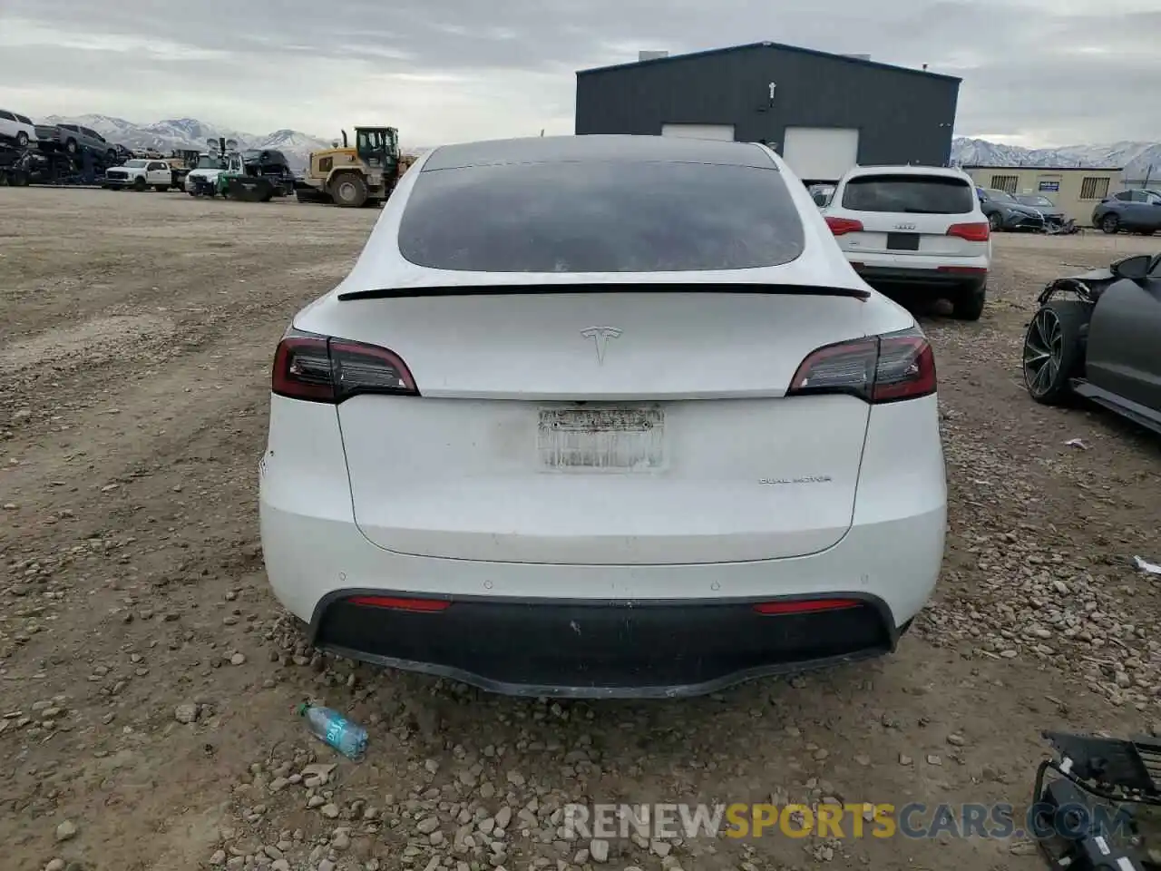 6 Photograph of a damaged car 5YJYGAEE2MF208350 TESLA MODEL Y 2021