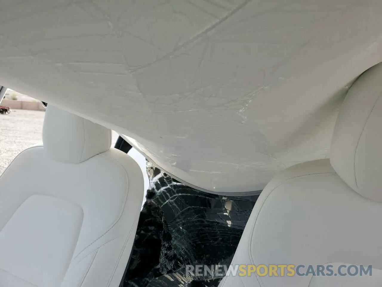10 Photograph of a damaged car 5YJYGAEE2MF252025 TESLA MODEL Y 2021