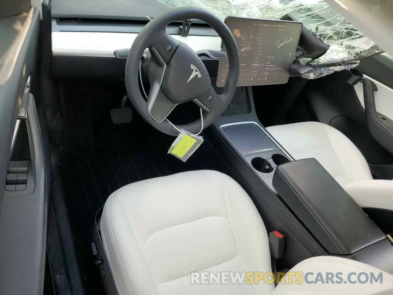 8 Photograph of a damaged car 5YJYGAEE2MF252025 TESLA MODEL Y 2021