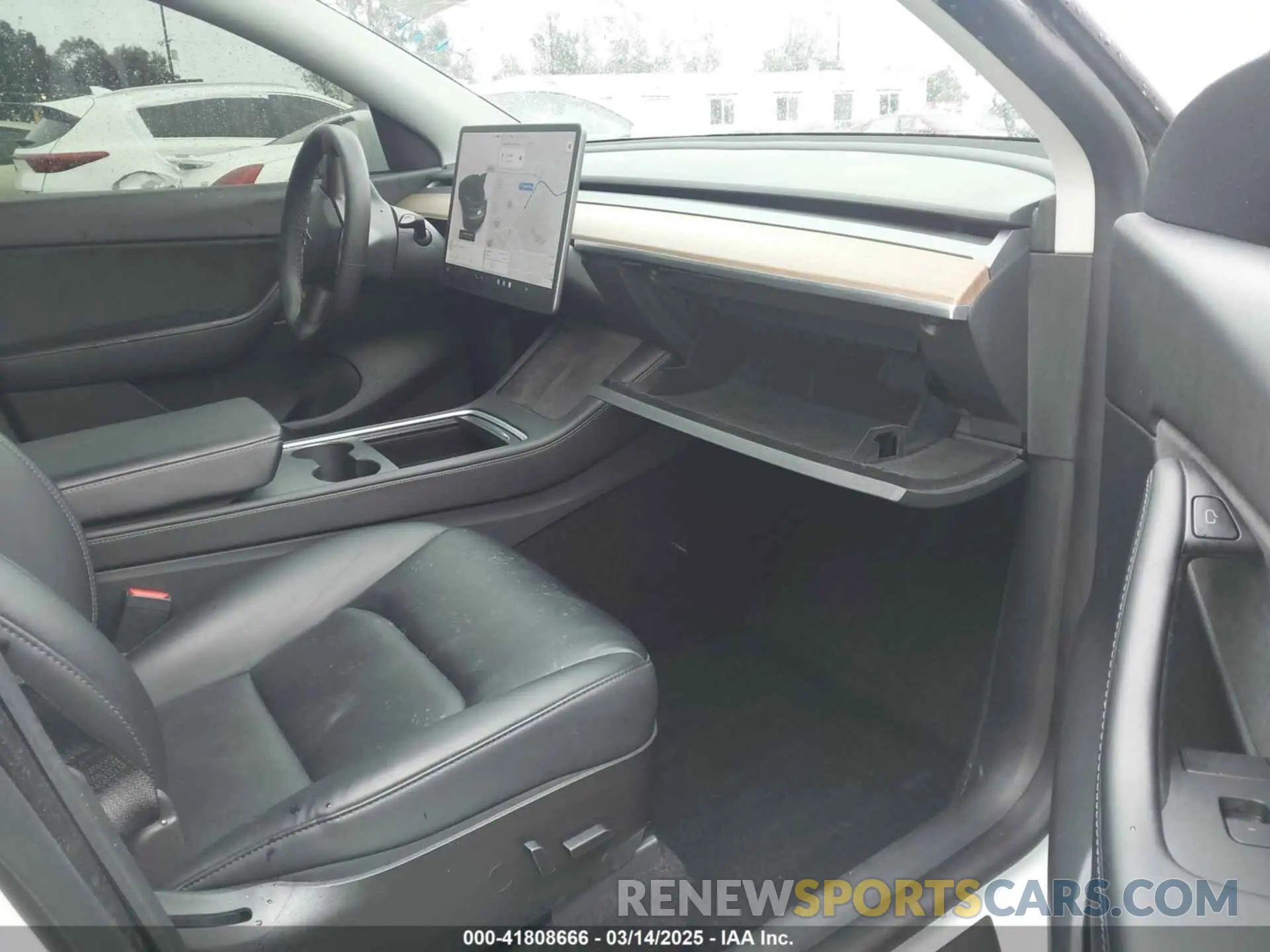 5 Photograph of a damaged car 5YJYGAEE2MF260142 TESLA MODEL Y 2021