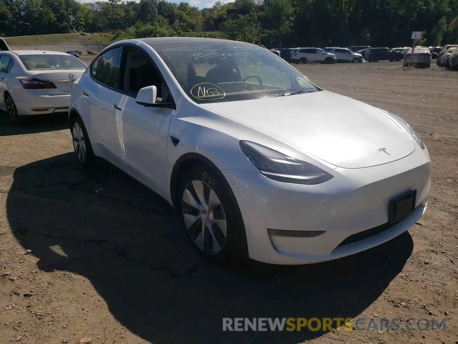 1 Photograph of a damaged car 5YJYGAEE3MF145923 TESLA MODEL Y 2021