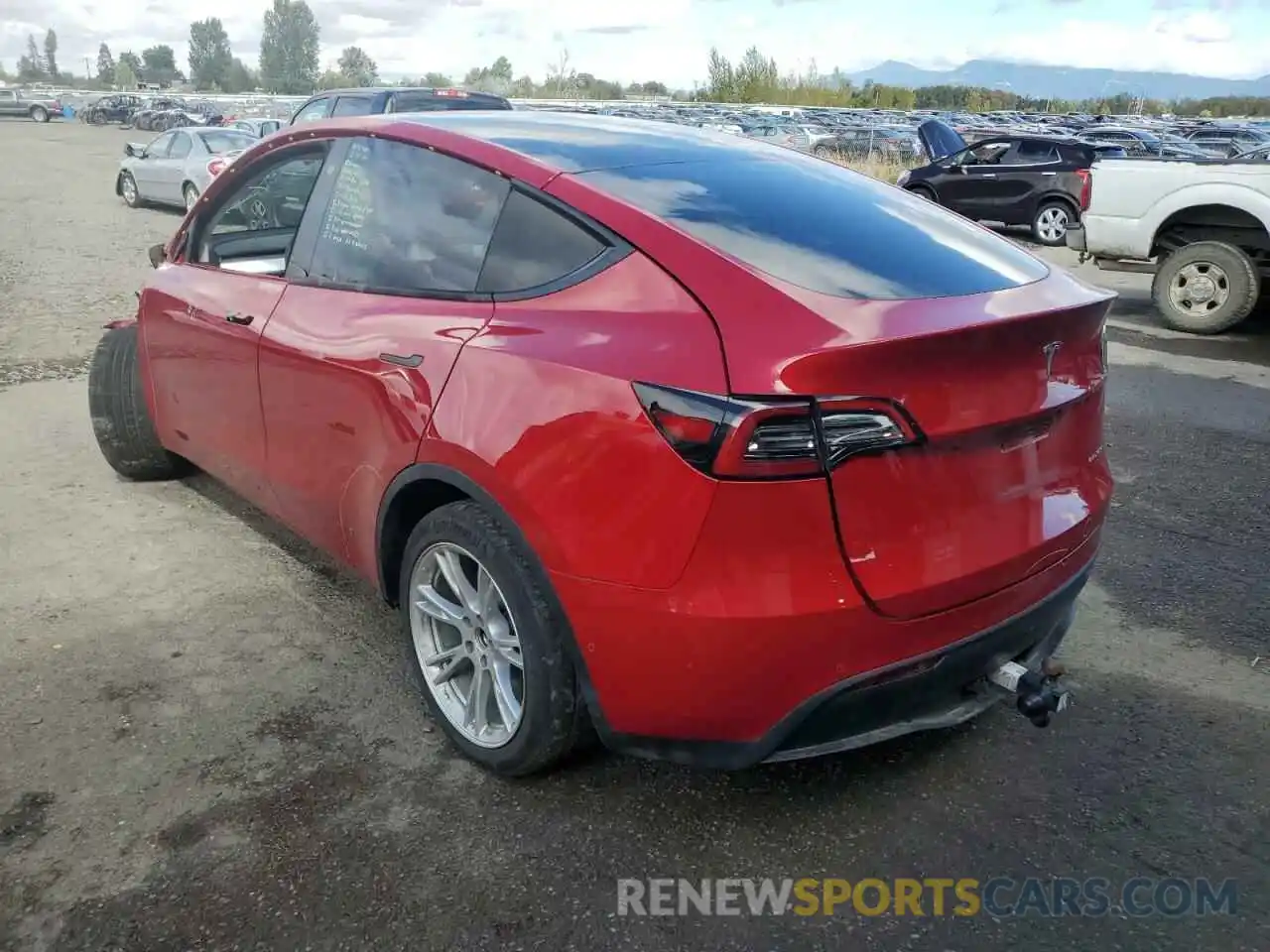 3 Photograph of a damaged car 5YJYGAEE3MF152208 TESLA MODEL Y 2021