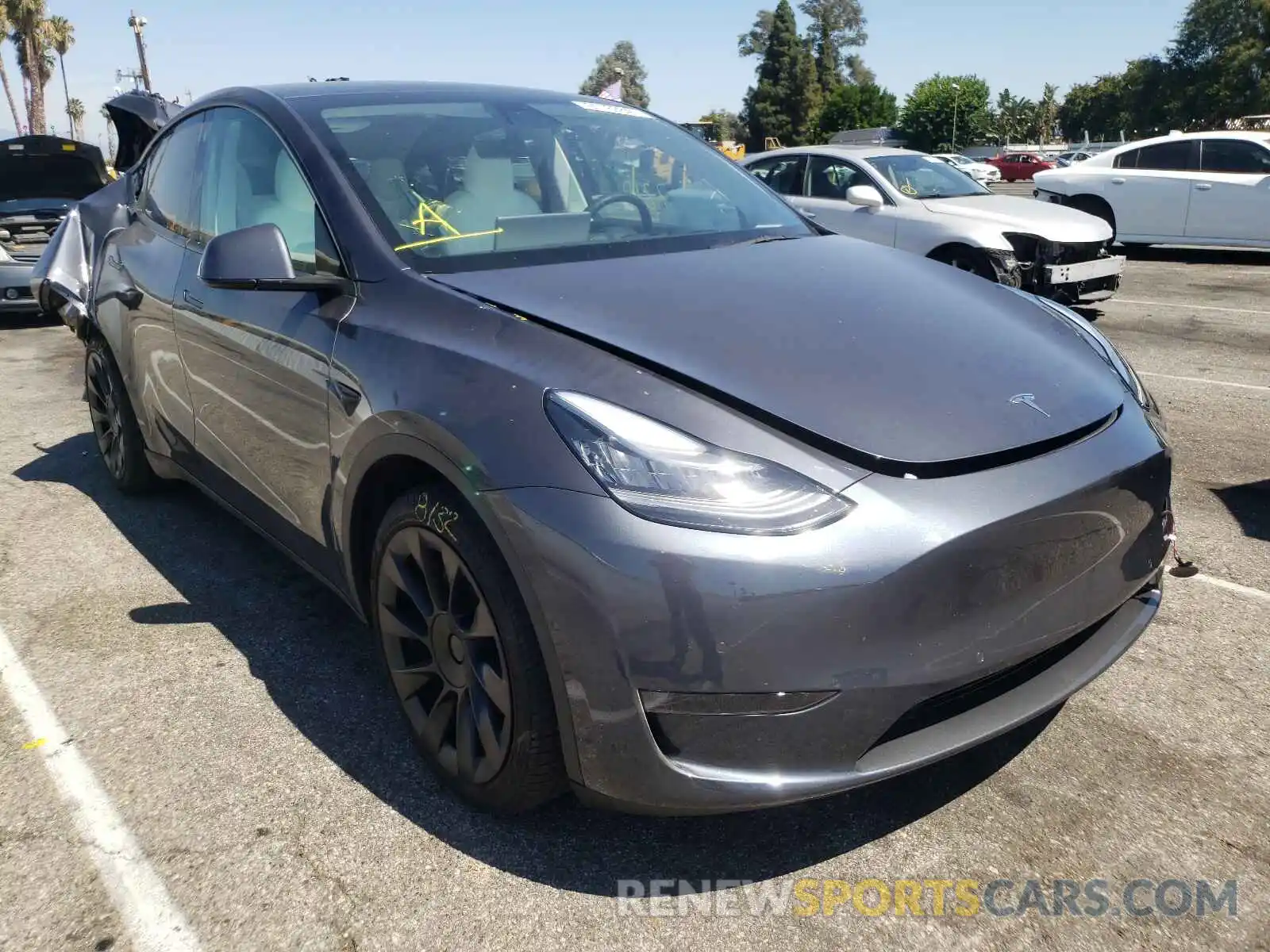 1 Photograph of a damaged car 5YJYGAEE3MF153939 TESLA MODEL Y 2021