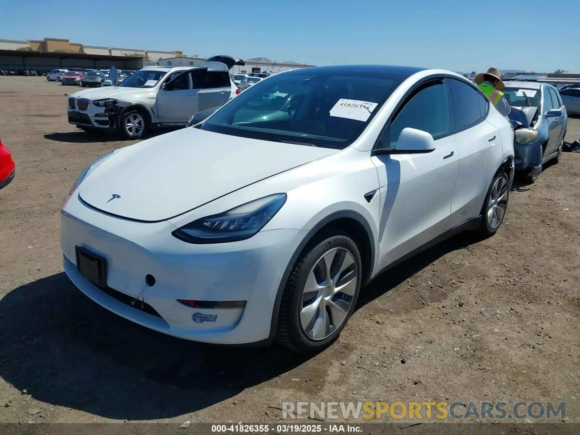 2 Photograph of a damaged car 5YJYGAEE3MF172961 TESLA MODEL Y 2021