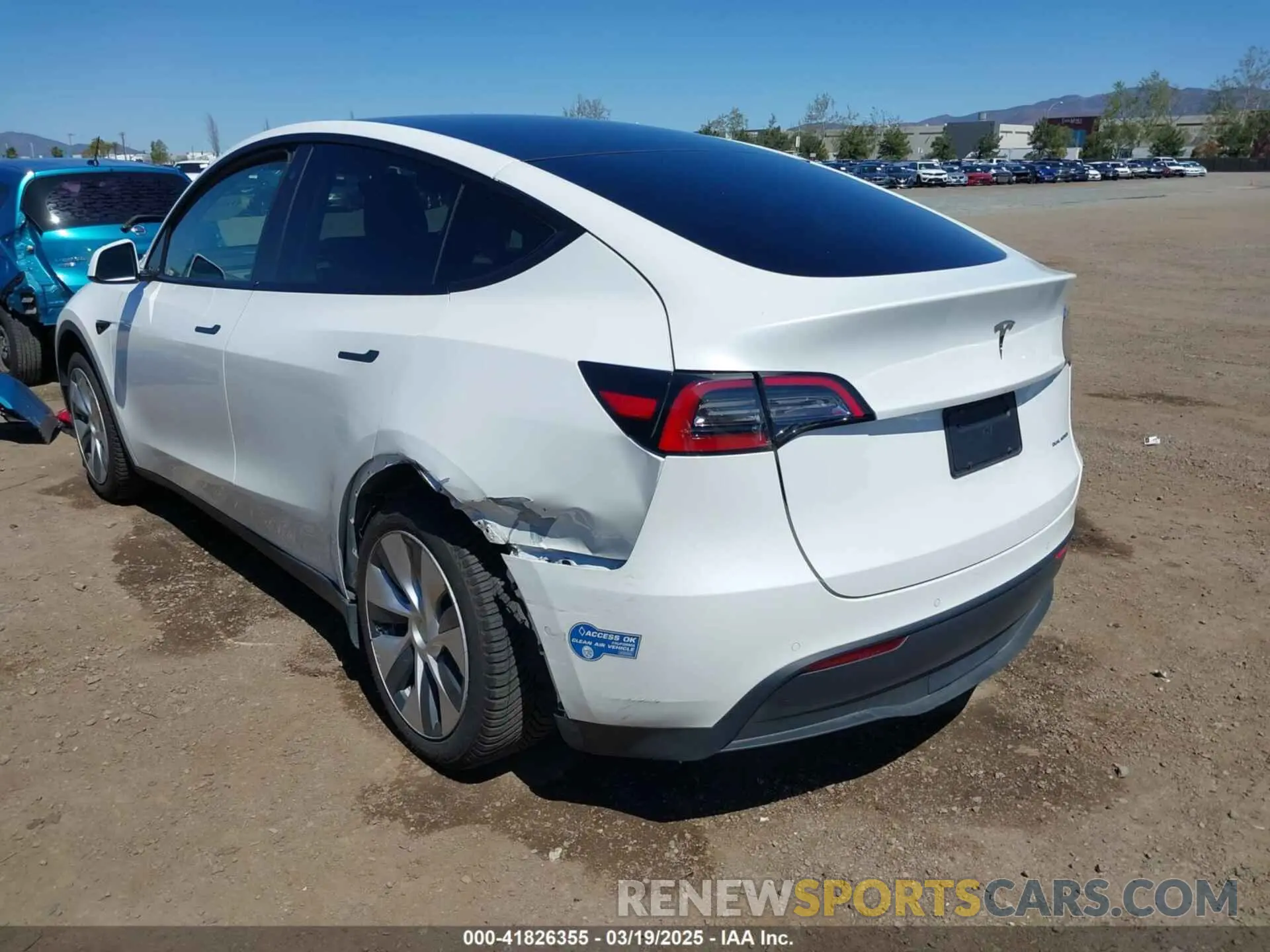 3 Photograph of a damaged car 5YJYGAEE3MF172961 TESLA MODEL Y 2021
