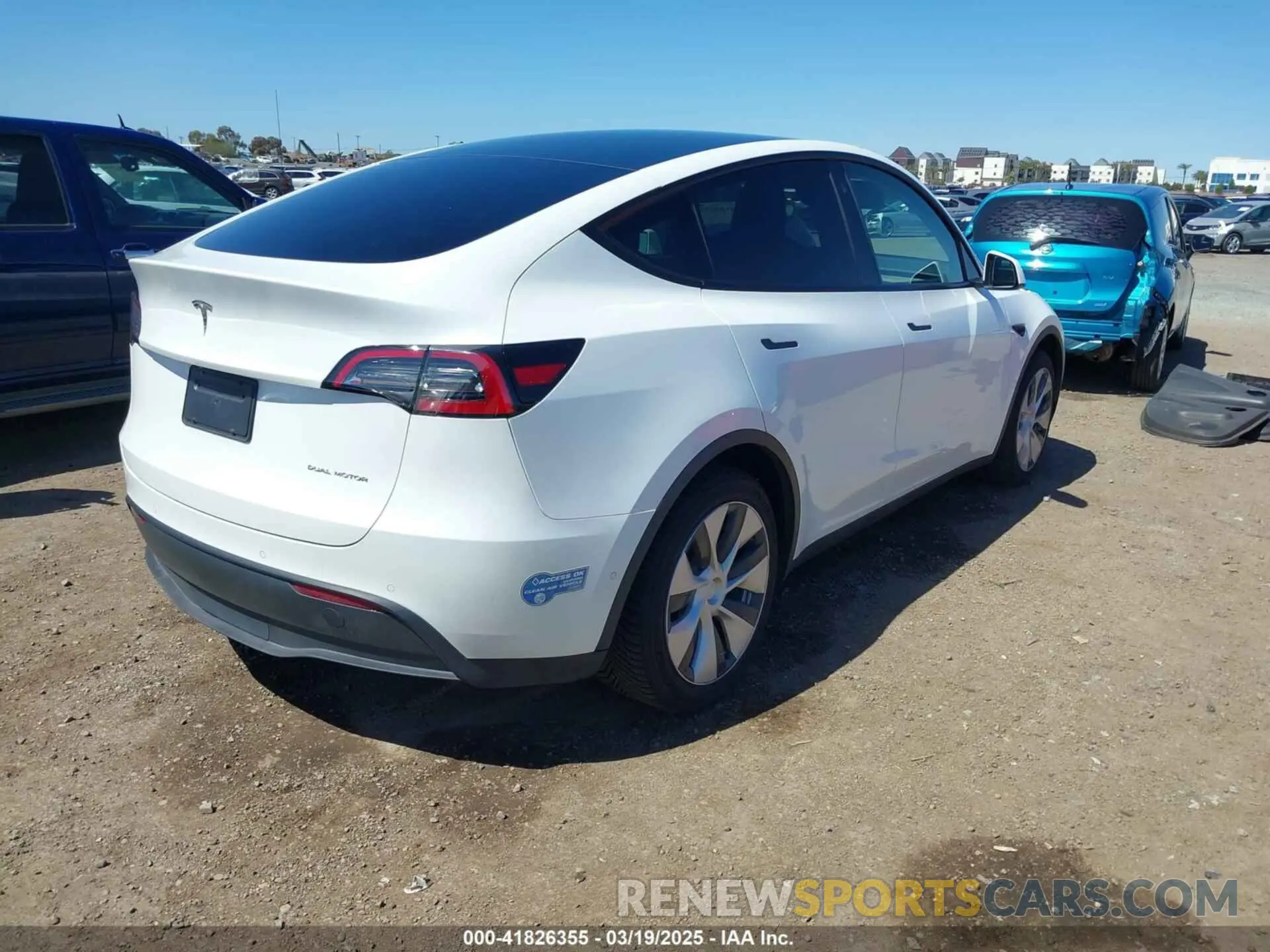 4 Photograph of a damaged car 5YJYGAEE3MF172961 TESLA MODEL Y 2021