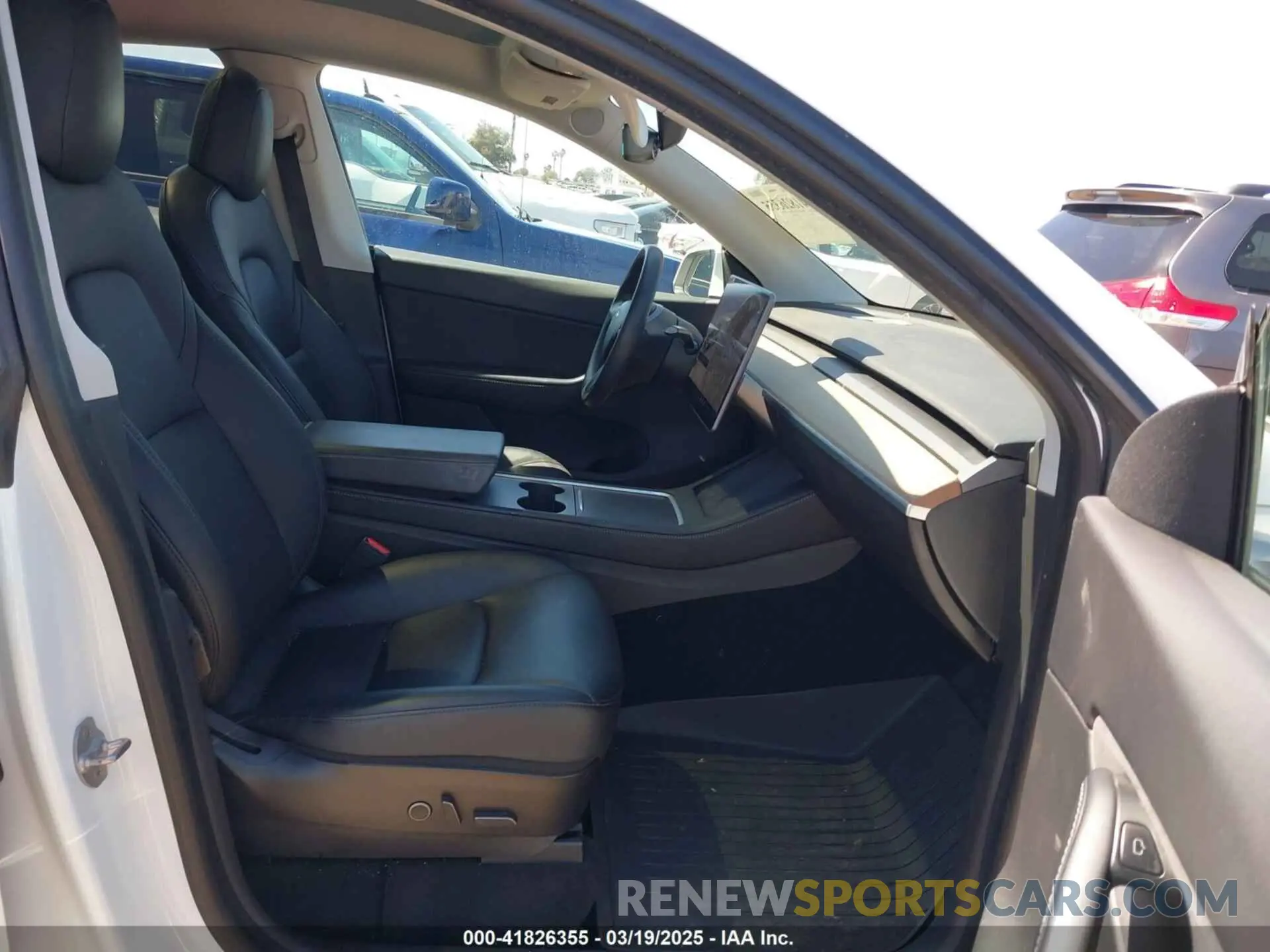 5 Photograph of a damaged car 5YJYGAEE3MF172961 TESLA MODEL Y 2021