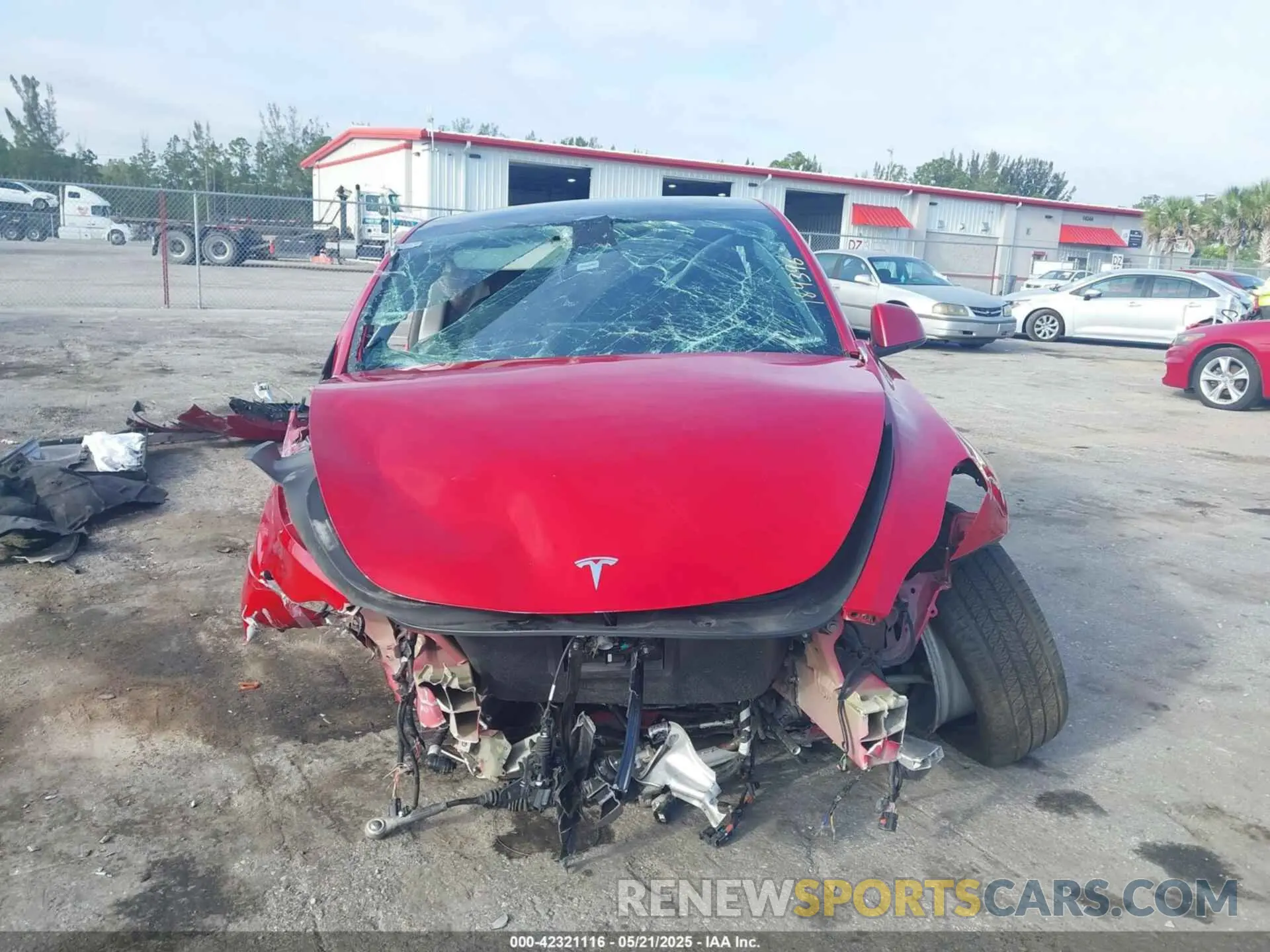 12 Photograph of a damaged car 5YJYGAEE3MF184396 TESLA MODEL Y 2021