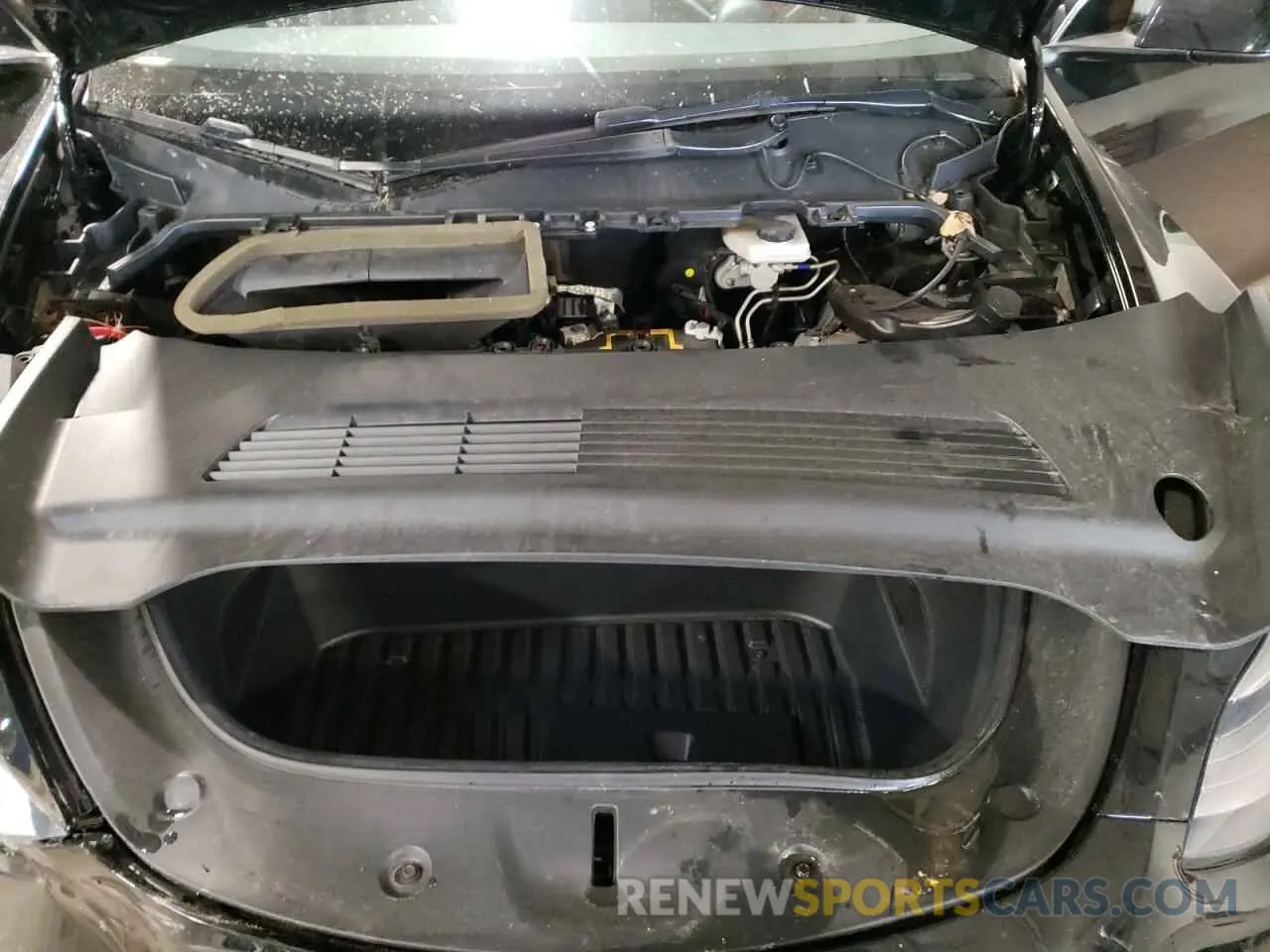 12 Photograph of a damaged car 5YJYGAEE3MF185726 TESLA MODEL Y 2021