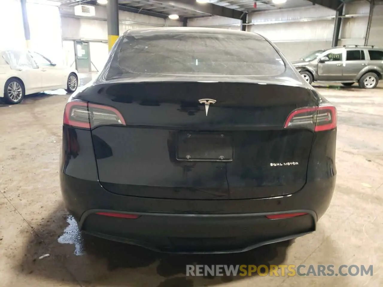6 Photograph of a damaged car 5YJYGAEE3MF185726 TESLA MODEL Y 2021