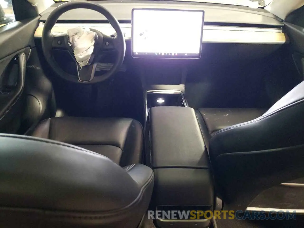 8 Photograph of a damaged car 5YJYGAEE3MF185726 TESLA MODEL Y 2021