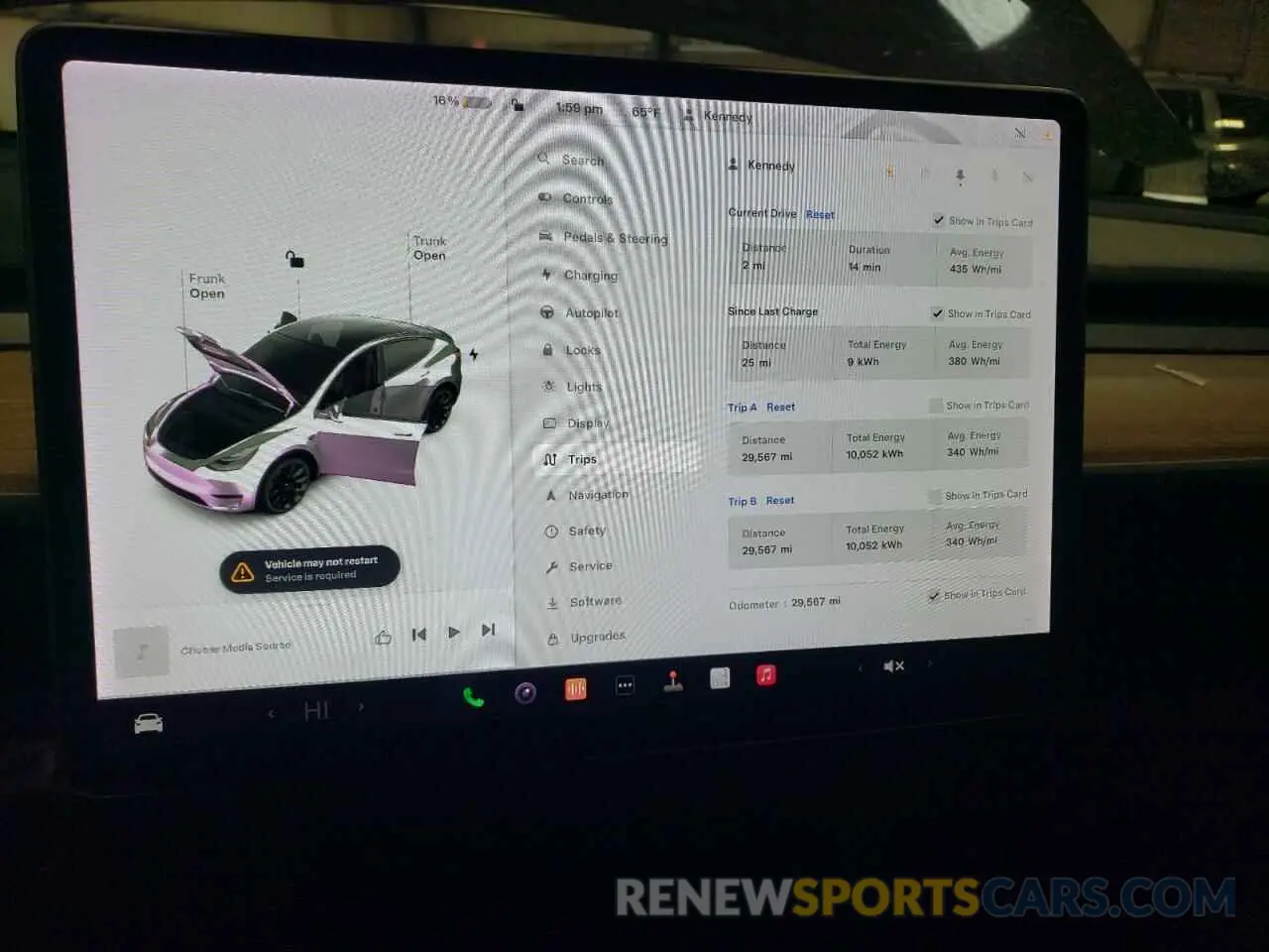 9 Photograph of a damaged car 5YJYGAEE3MF185726 TESLA MODEL Y 2021