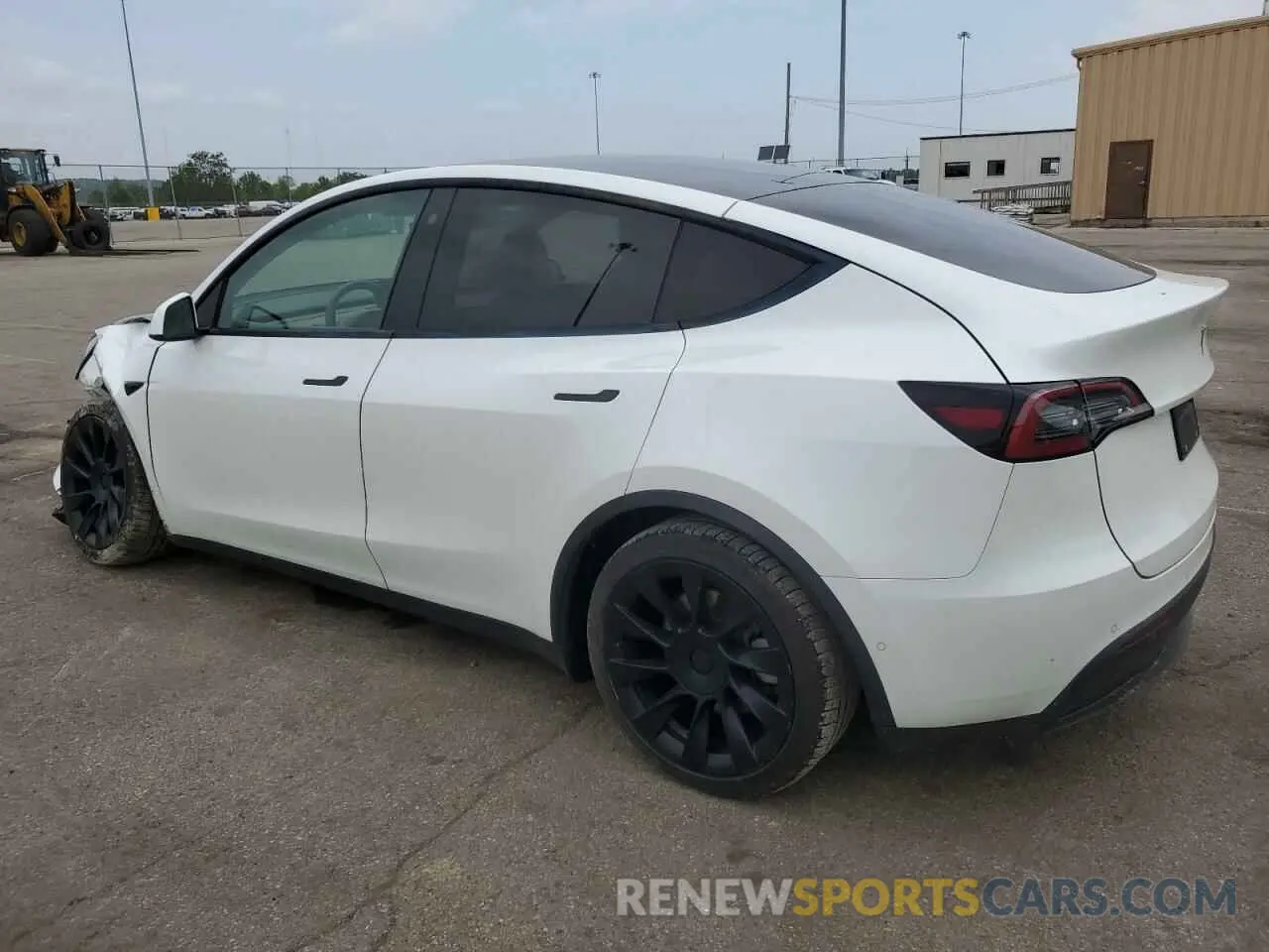 2 Photograph of a damaged car 5YJYGAEE3MF188366 TESLA MODEL Y 2021