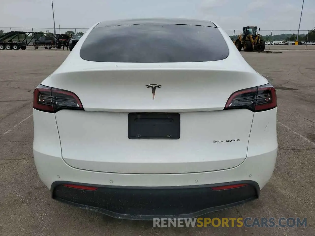6 Photograph of a damaged car 5YJYGAEE3MF188366 TESLA MODEL Y 2021