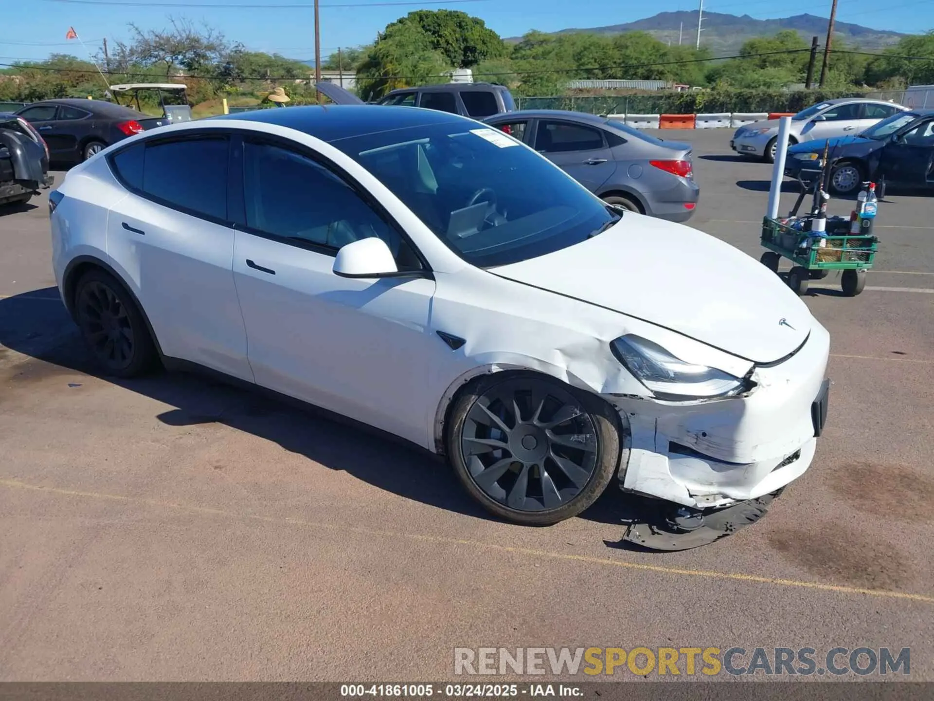 1 Photograph of a damaged car 5YJYGAEE3MF194197 TESLA MODEL Y 2021