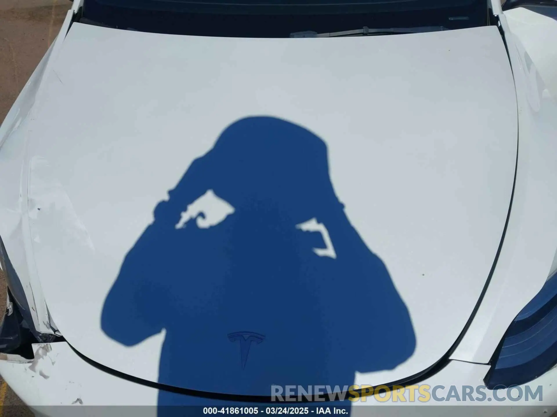 10 Photograph of a damaged car 5YJYGAEE3MF194197 TESLA MODEL Y 2021
