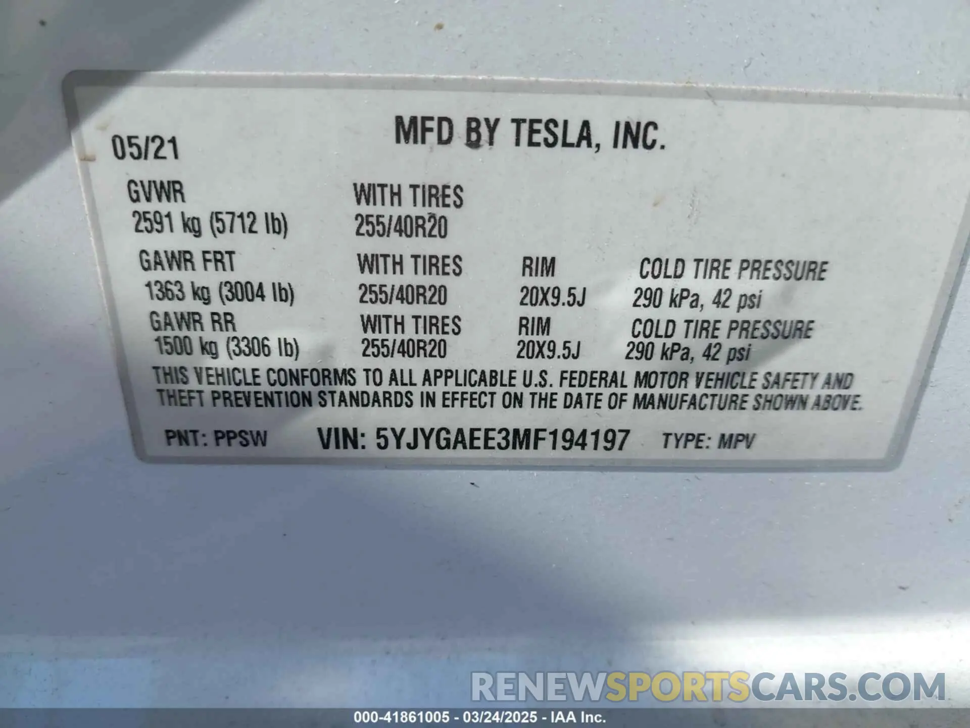 9 Photograph of a damaged car 5YJYGAEE3MF194197 TESLA MODEL Y 2021
