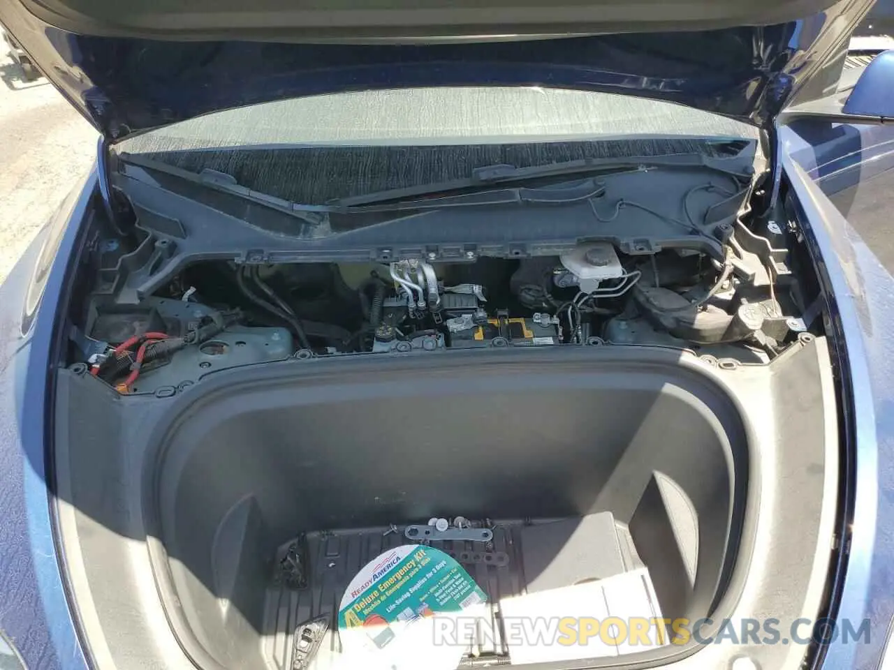 11 Photograph of a damaged car 5YJYGAEE3MF196385 TESLA MODEL Y 2021