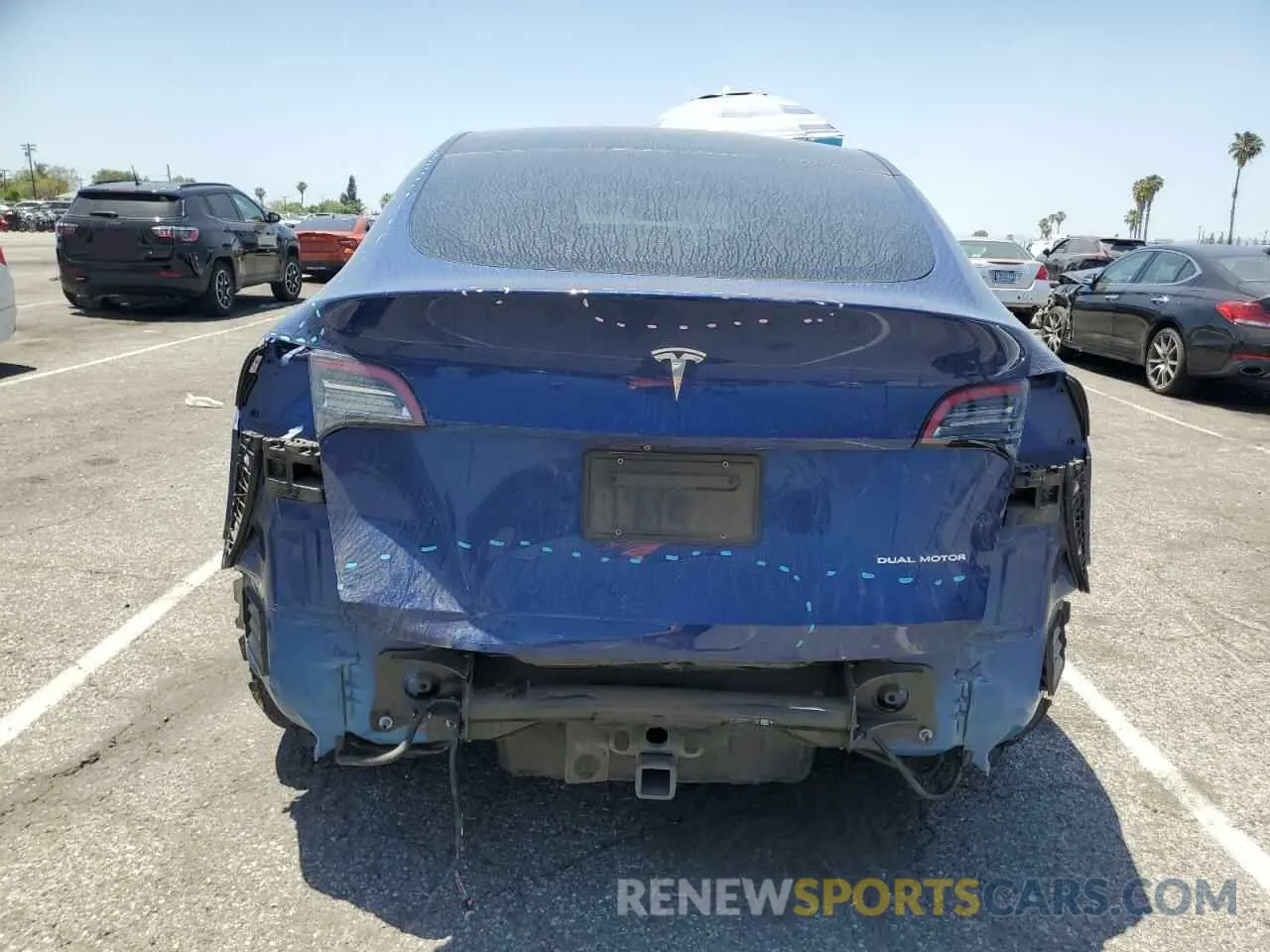 6 Photograph of a damaged car 5YJYGAEE3MF196385 TESLA MODEL Y 2021