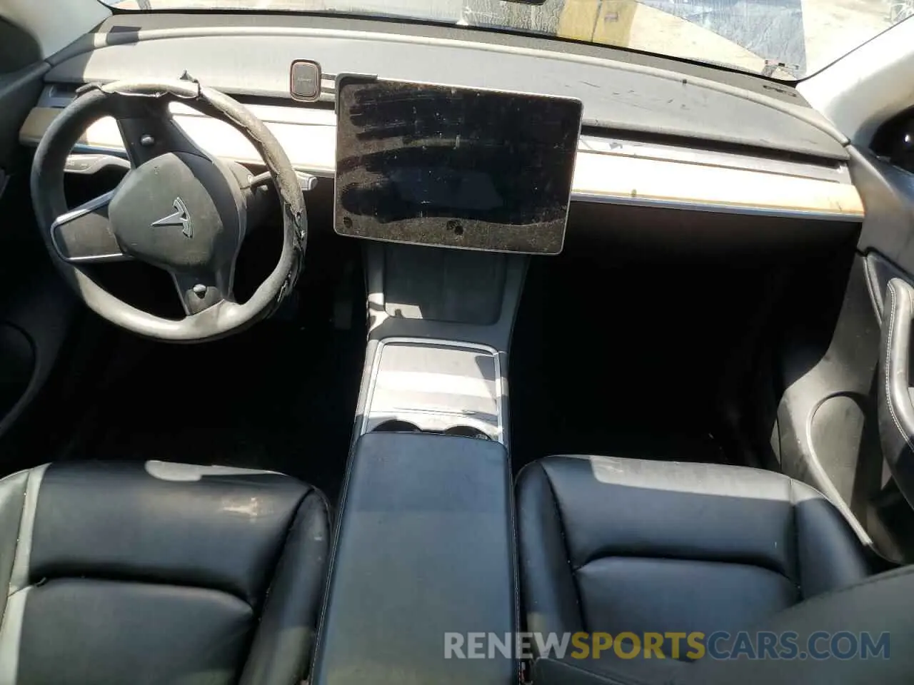 8 Photograph of a damaged car 5YJYGAEE3MF196385 TESLA MODEL Y 2021