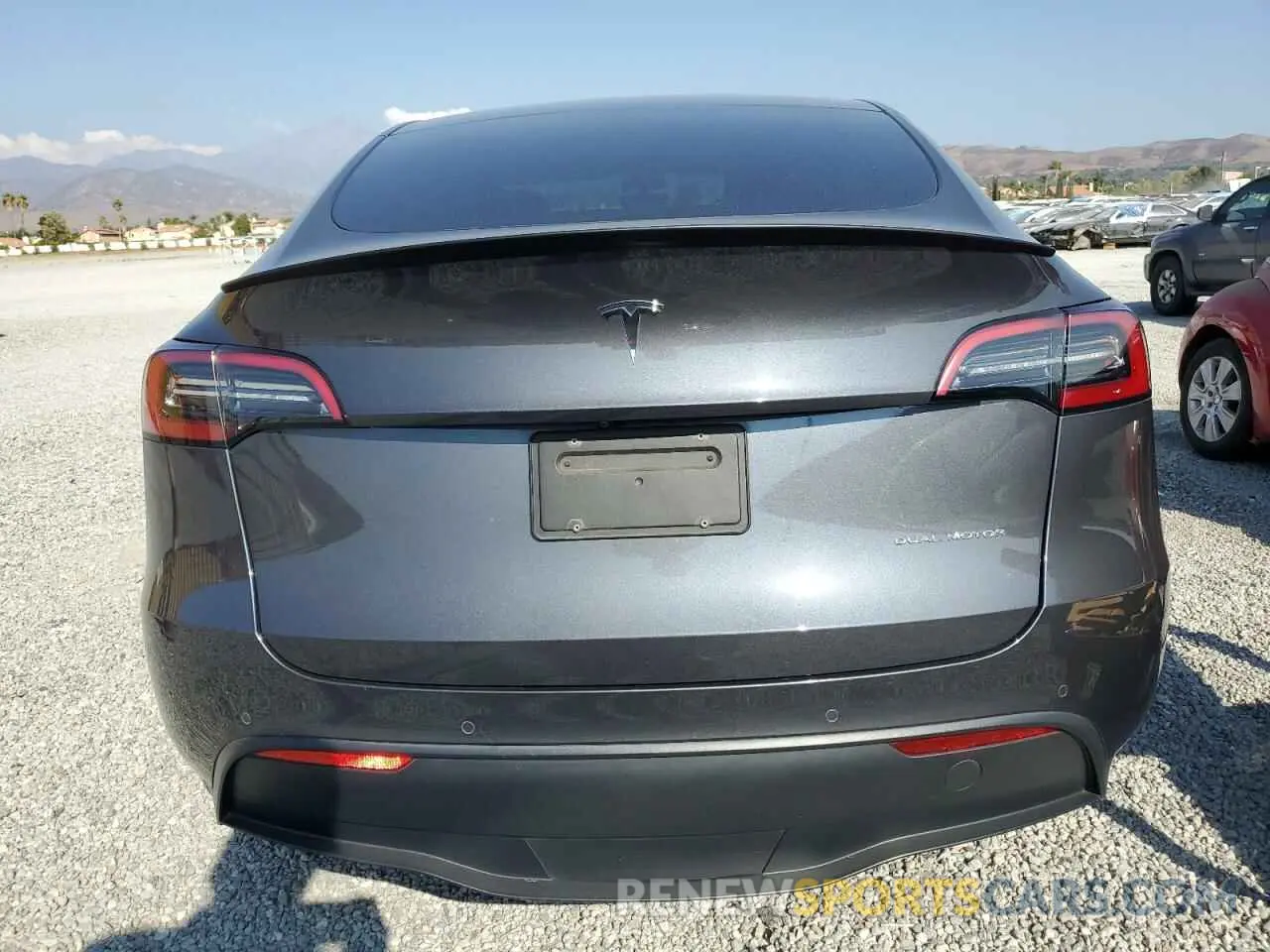 6 Photograph of a damaged car 5YJYGAEE3MF200905 TESLA MODEL Y 2021