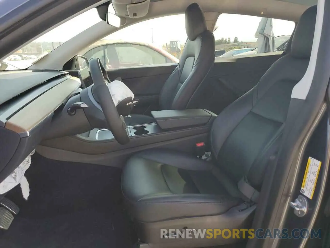 7 Photograph of a damaged car 5YJYGAEE3MF200905 TESLA MODEL Y 2021