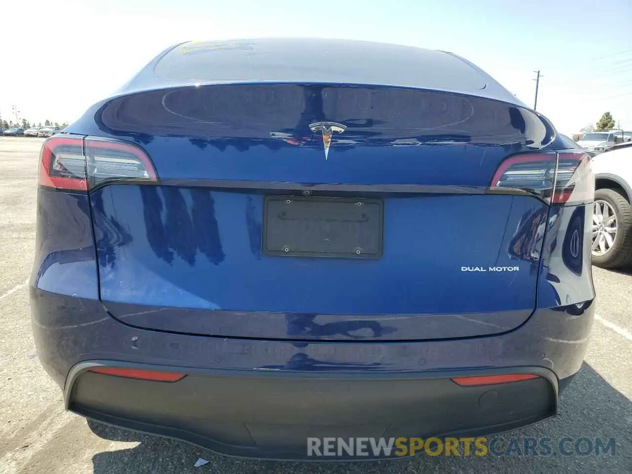 6 Photograph of a damaged car 5YJYGAEE3MF223021 TESLA MODEL Y 2021