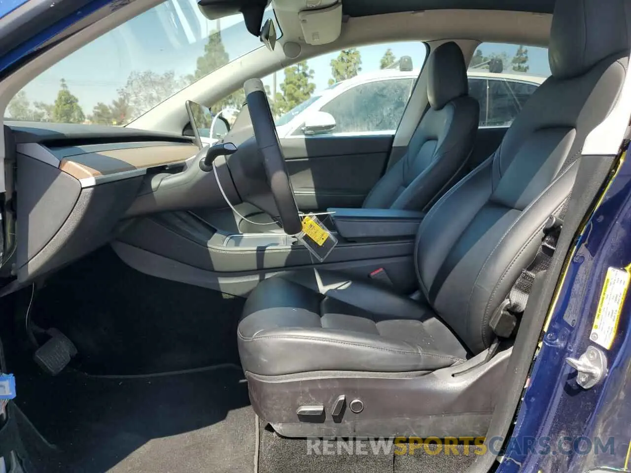 7 Photograph of a damaged car 5YJYGAEE3MF223021 TESLA MODEL Y 2021