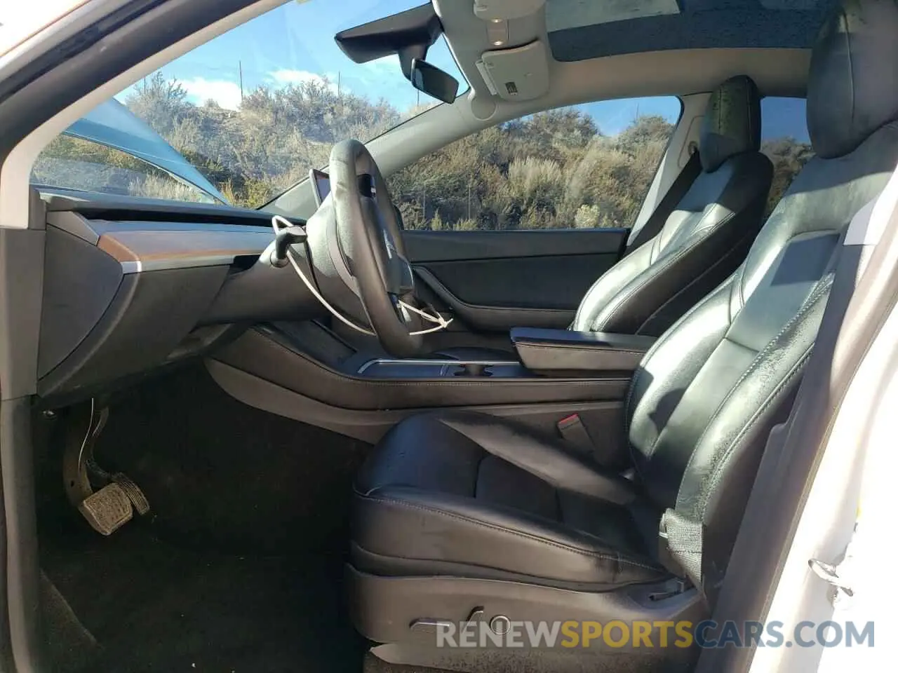 7 Photograph of a damaged car 5YJYGAEE3MF254821 TESLA MODEL Y 2021