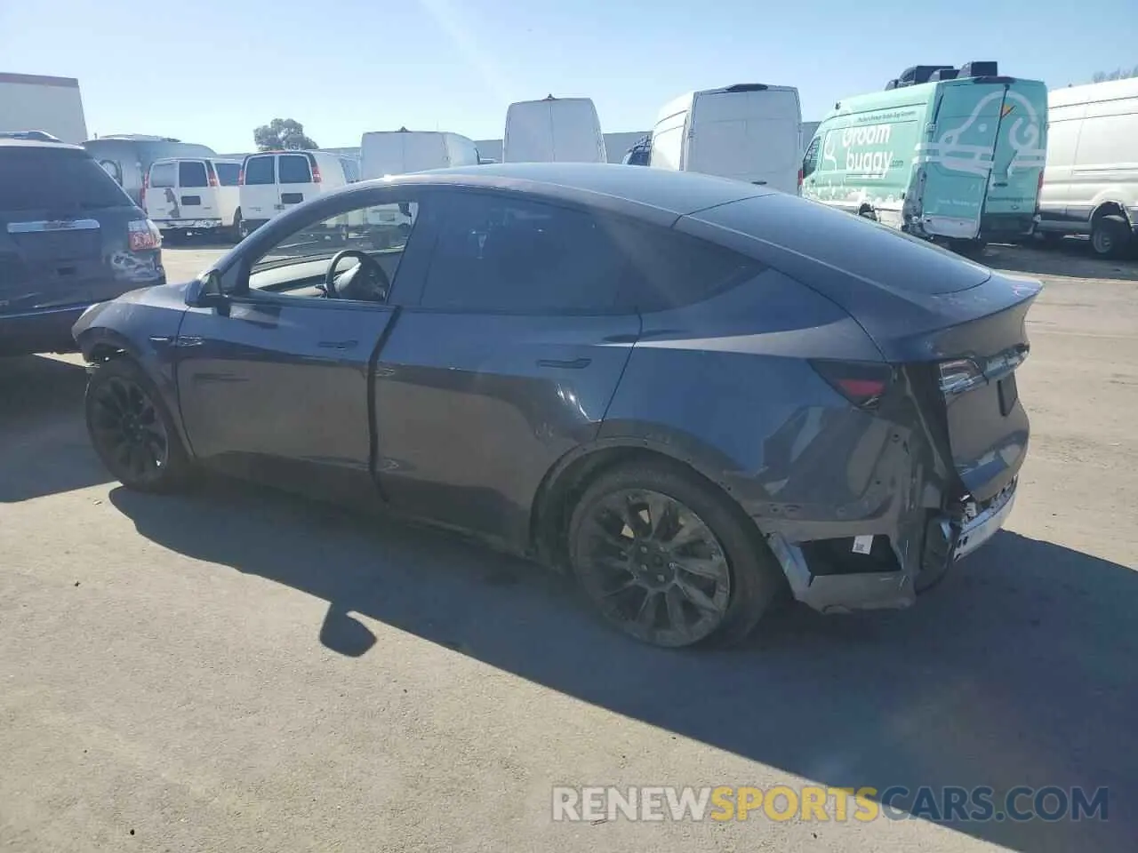 2 Photograph of a damaged car 5YJYGAEE4MF160057 TESLA MODEL Y 2021