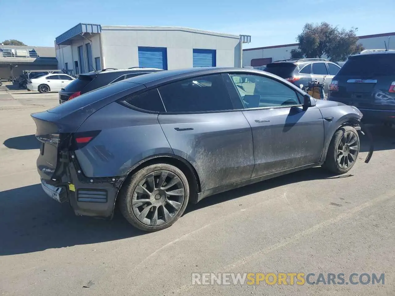 3 Photograph of a damaged car 5YJYGAEE4MF160057 TESLA MODEL Y 2021
