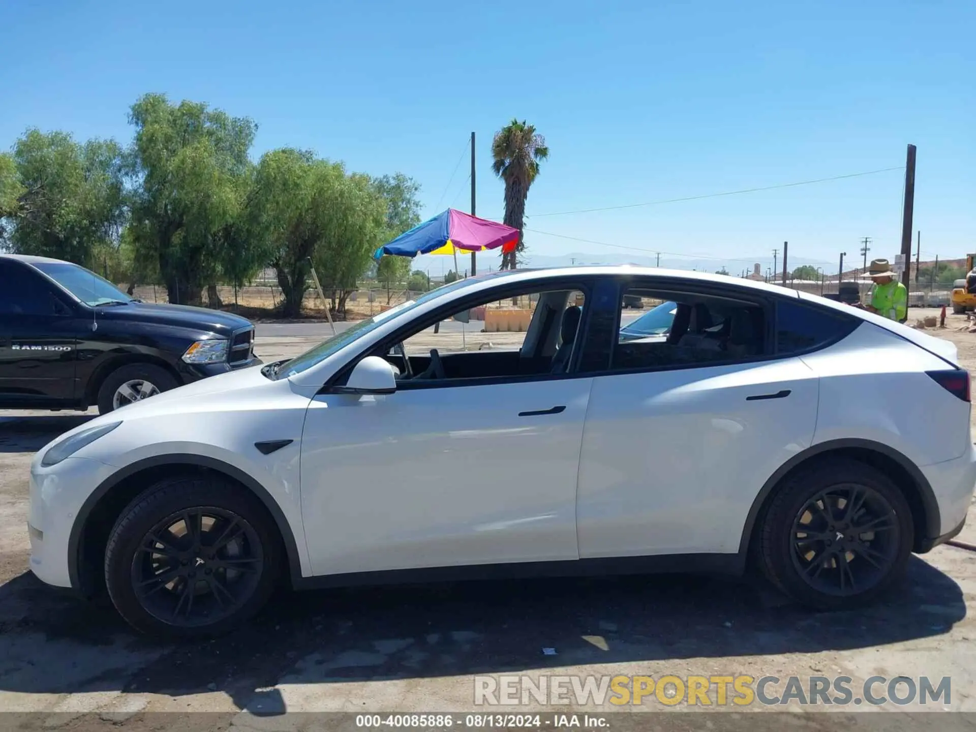 15 Photograph of a damaged car 5YJYGAEE4MF191809 TESLA MODEL Y 2021