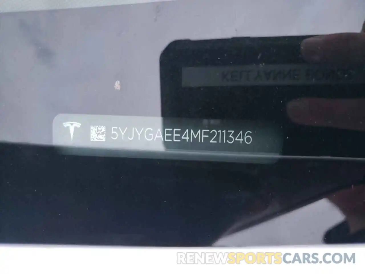 10 Photograph of a damaged car 5YJYGAEE4MF211346 TESLA MODEL Y 2021