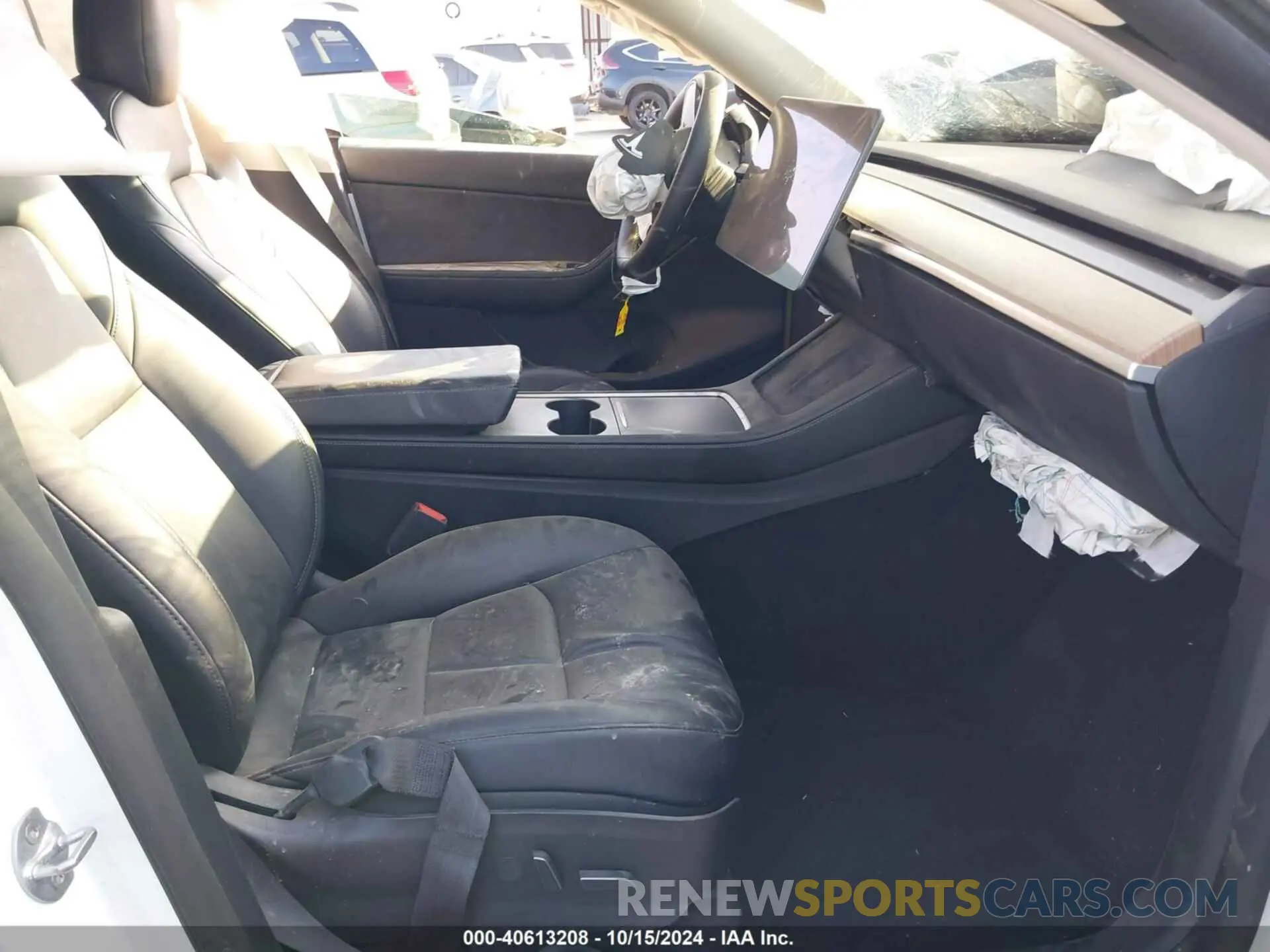 5 Photograph of a damaged car 5YJYGAEE4MF213260 TESLA MODEL Y 2021
