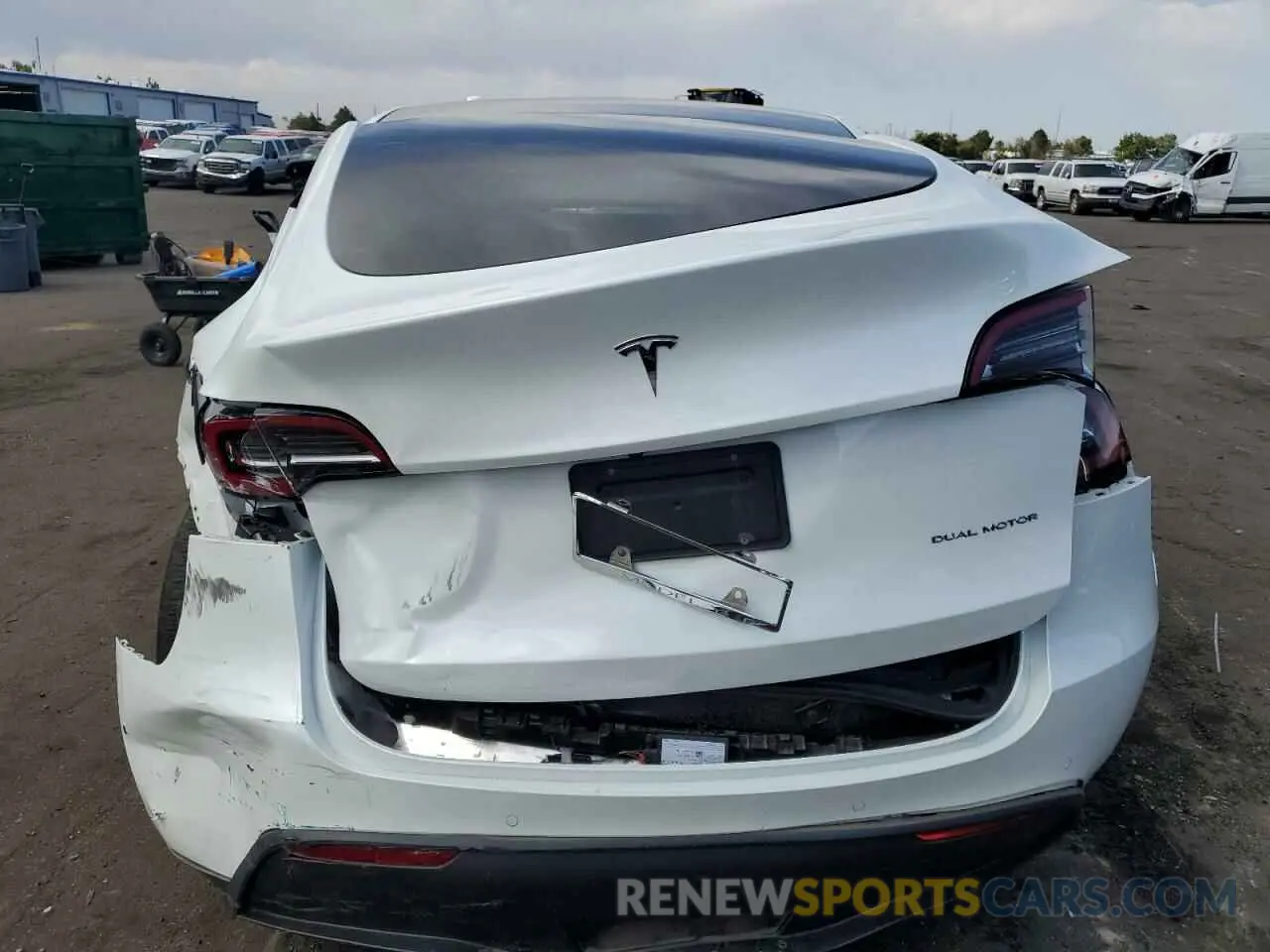 6 Photograph of a damaged car 5YJYGAEE4MF231421 TESLA MODEL Y 2021