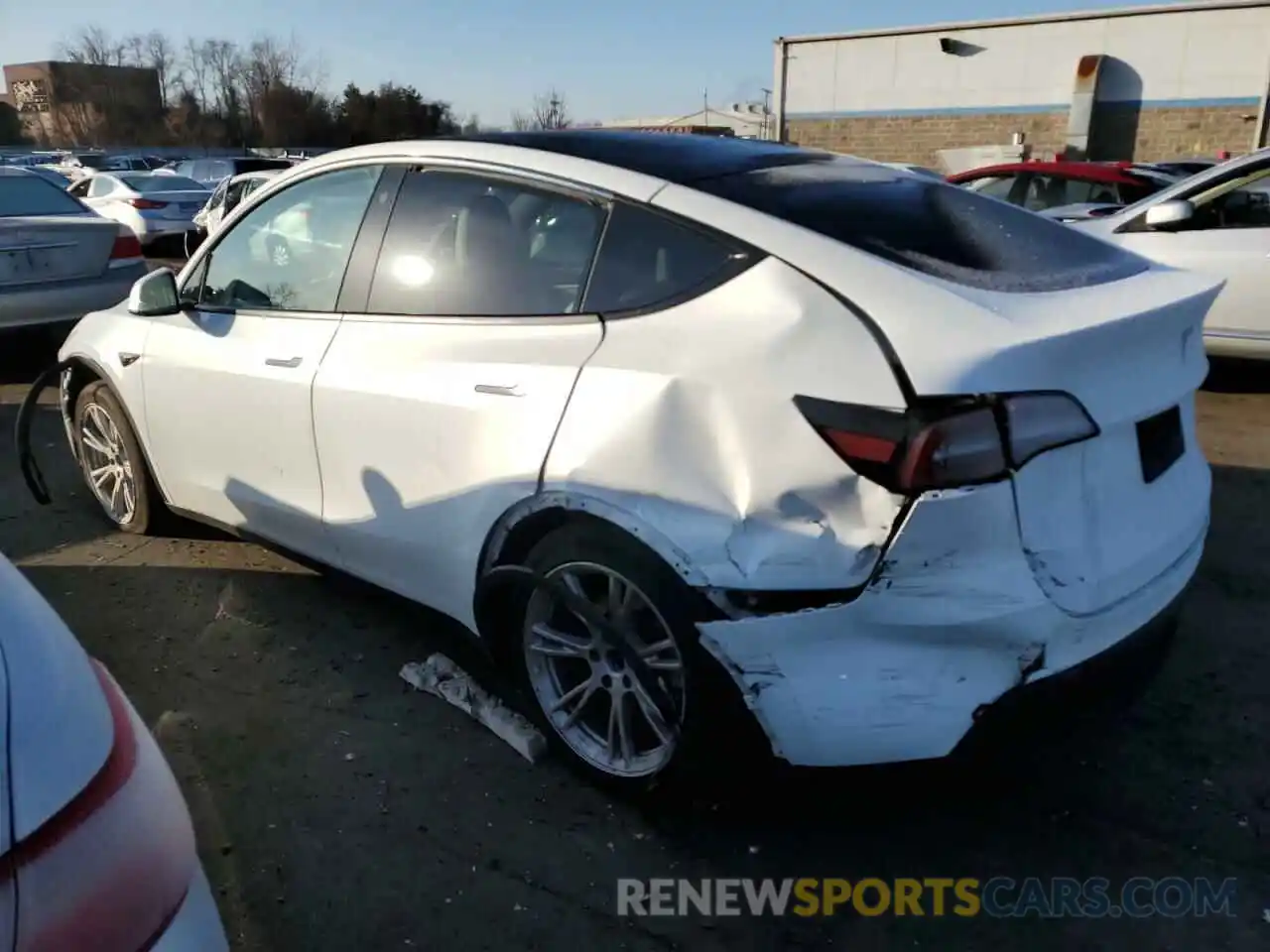 2 Photograph of a damaged car 5YJYGAEE4MF238191 TESLA MODEL Y 2021