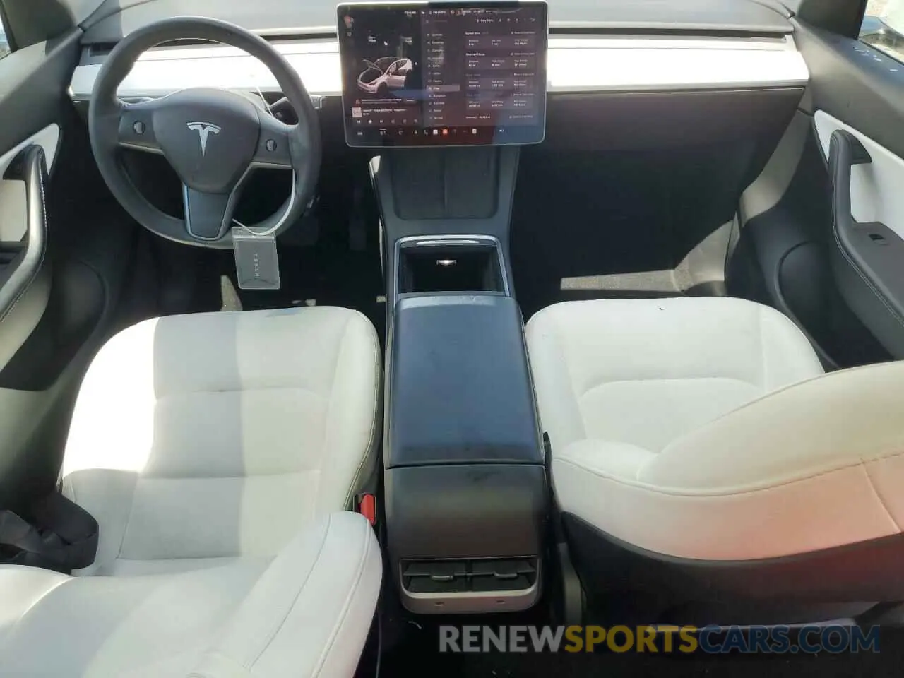 8 Photograph of a damaged car 5YJYGAEE4MF266931 TESLA MODEL Y 2021