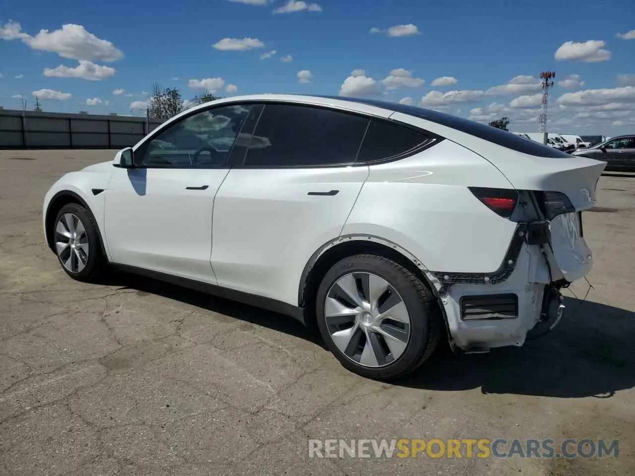 2 Photograph of a damaged car 5YJYGAEE4MF267156 TESLA MODEL Y 2021