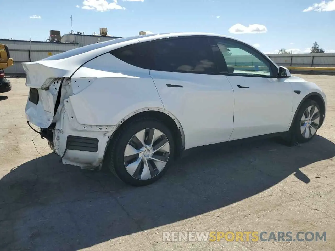 3 Photograph of a damaged car 5YJYGAEE4MF267156 TESLA MODEL Y 2021