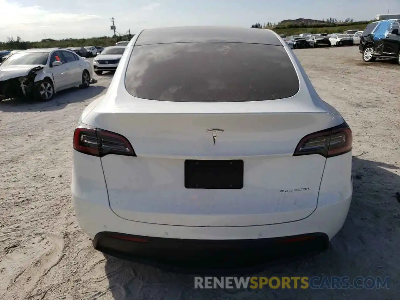 6 Photograph of a damaged car 5YJYGAEE4MF295295 TESLA MODEL Y 2021