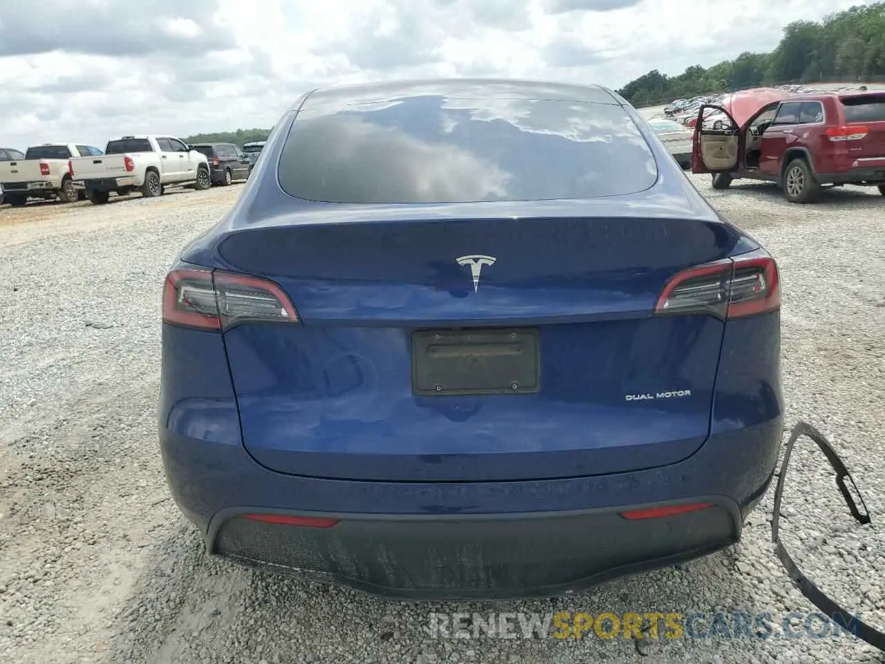 6 Photograph of a damaged car 5YJYGAEE4MF311706 TESLA MODEL Y 2021