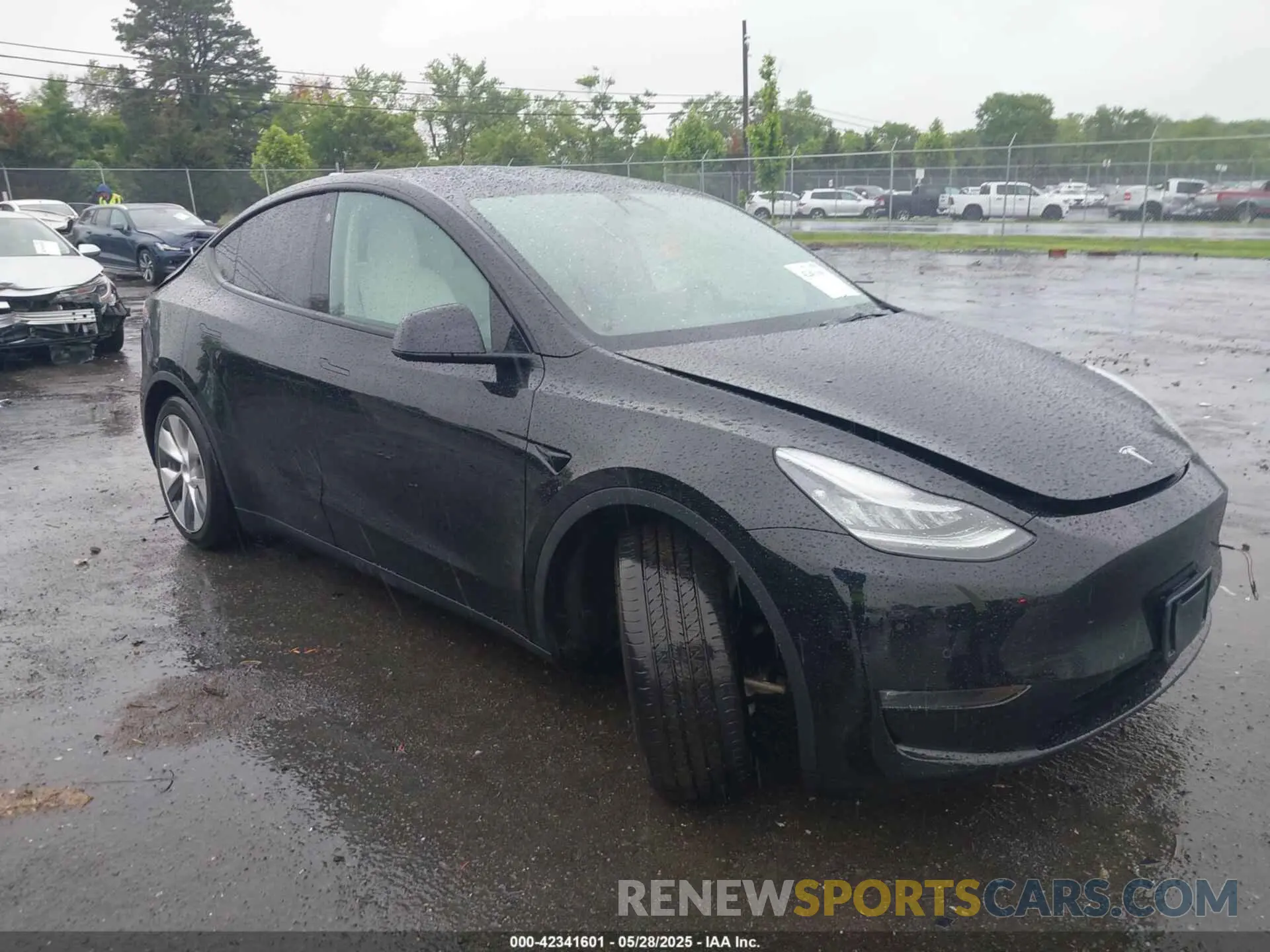 1 Photograph of a damaged car 5YJYGAEE5MF130677 TESLA MODEL Y 2021
