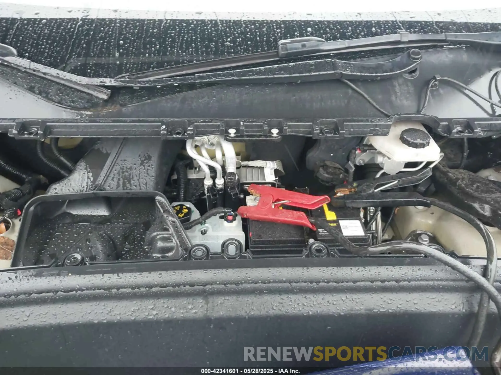 10 Photograph of a damaged car 5YJYGAEE5MF130677 TESLA MODEL Y 2021