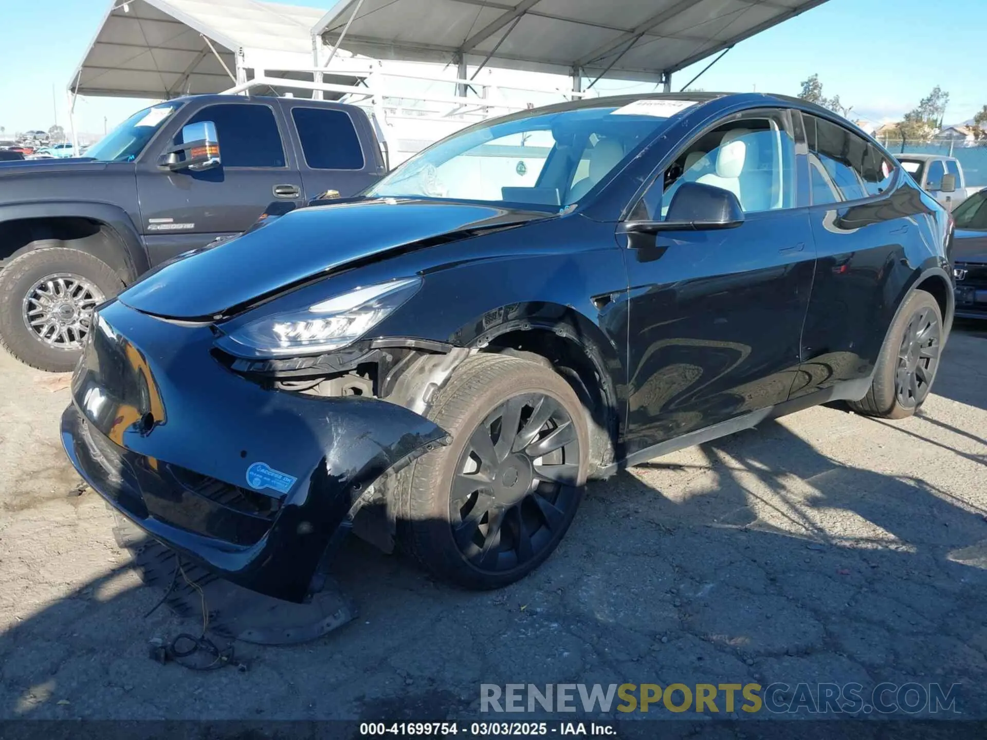 2 Photograph of a damaged car 5YJYGAEE5MF158253 TESLA MODEL Y 2021