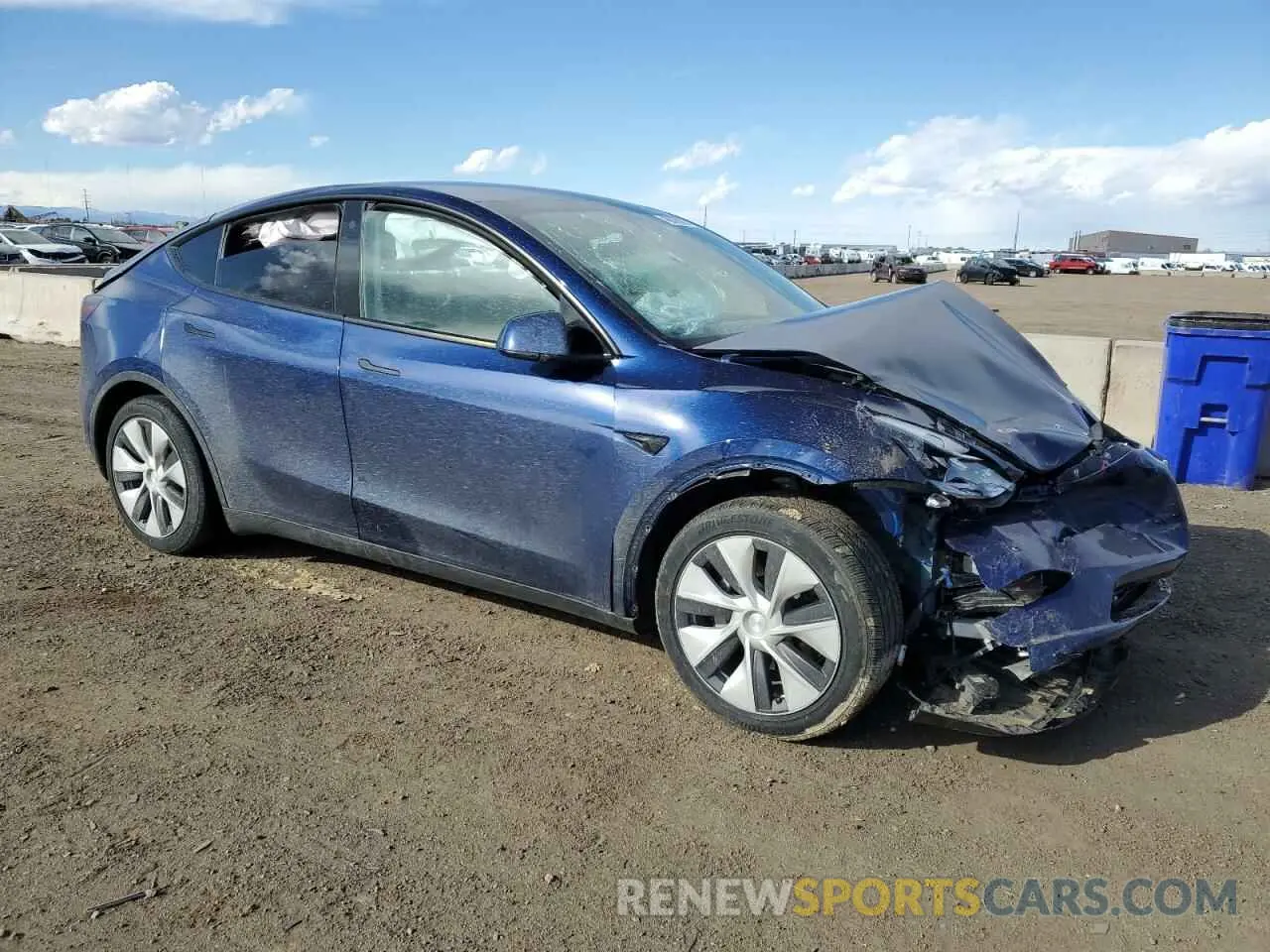 4 Photograph of a damaged car 5YJYGAEE5MF180205 TESLA MODEL Y 2021