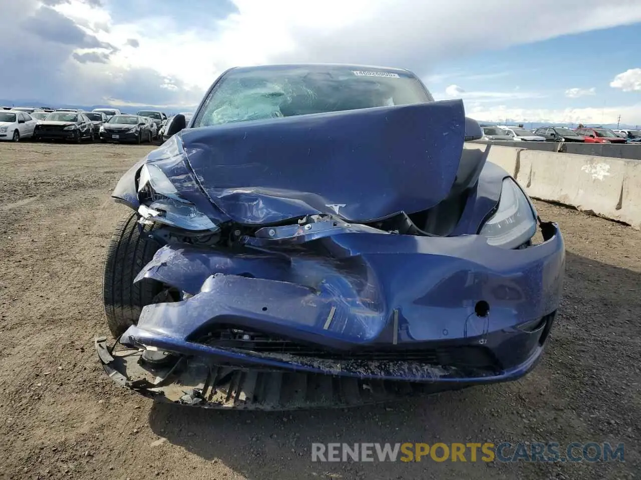 5 Photograph of a damaged car 5YJYGAEE5MF180205 TESLA MODEL Y 2021