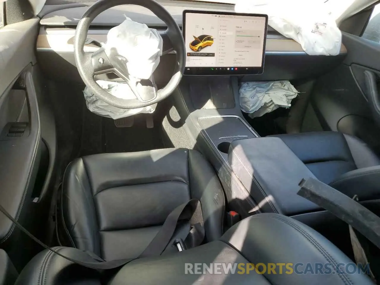 8 Photograph of a damaged car 5YJYGAEE5MF180205 TESLA MODEL Y 2021